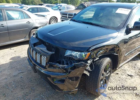 2021 Jeep Grand Cherokee Laredo X 4X4 from USA, damaged, VIN 1C4RJFAG4MC569490